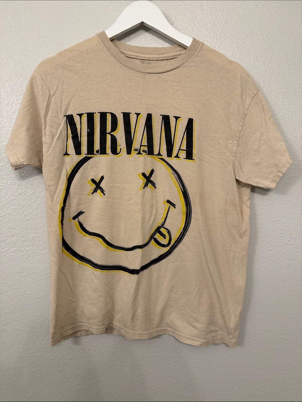 NIRVANA Band Tee with Smiley Graphic - Medium - [MM0290]